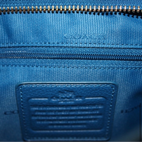 ⭐️💙COACH “RARE” GORGEOUS BLUE STUDDED SHOULDER BAG  PRISTINE INSIDE AND OUT! - Picture 6 of 12